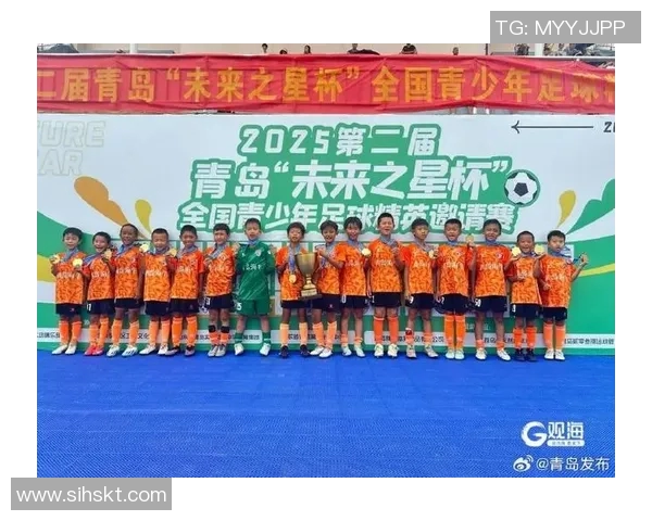 中国足球百佳球星盘点：历史经典与未来之星的璀璨征程